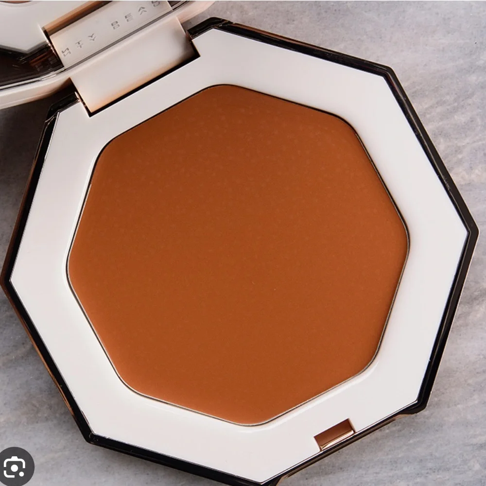 💕🌙HP! Fenty Hunnie Glaze Cheeks Out Freestyle Bronzer